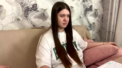 Aletta Oushen online show from March 5, 2025, 11:38 am