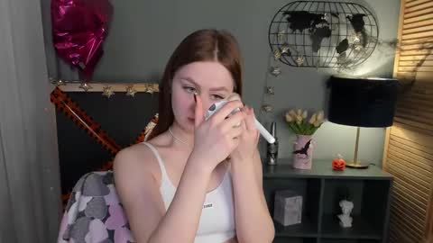 alettablacck online show from October 31, 2025, 1:17 am