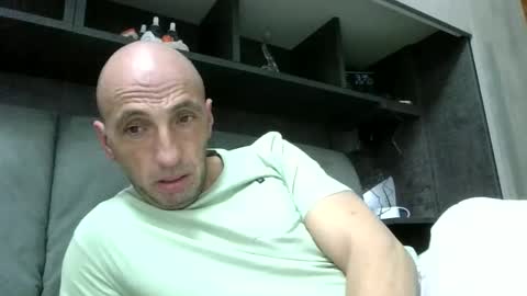 alex120475 online show from February 22, 2026, 2:34 am