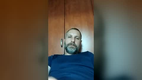 alex16007 online show from June 28, 2026, 9:21 pm