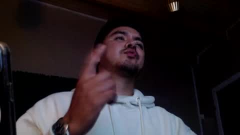 alex_alex140 online show from April 8, 2026, 5:07 am