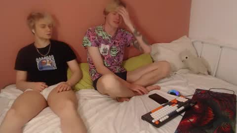Alex  miller  and Oliver sweet  online show from May 6, 2026, 1:14 am