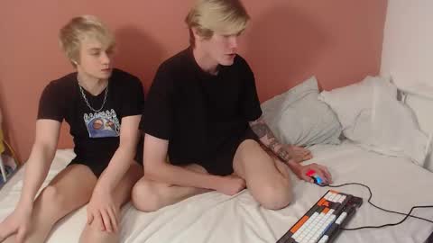 Alex  miller  and Oliver sweet  online show from May 26, 2026, 1:12 am