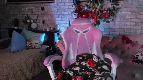 alex_howell online show from March 1, 2025, 11:47 pm