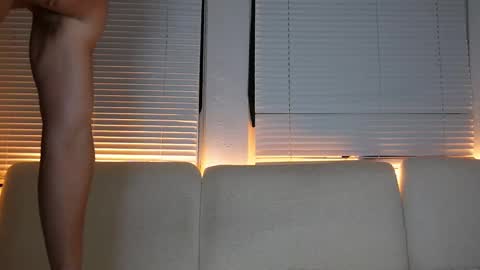 Snapshot of alex_islive chatting on February 25, 2026, 4:22 am Alex Stone online show from February 25, 2026, 4:22 am