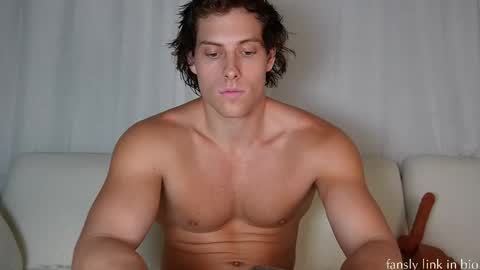 Snapshot of alex_islive chatting on March 4, 2026, 12:16 am Alex Stone online show from March 4, 2026, 12:16 am