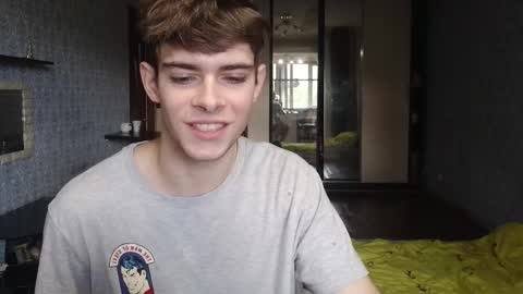 Snapshot of alex_man_01 chatting on October 13, 2025, 1:22 pm Alex online show from October 13, 2025, 1:22 pm