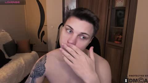 alex_milson online show from November 24, 2025, 11:37 pm