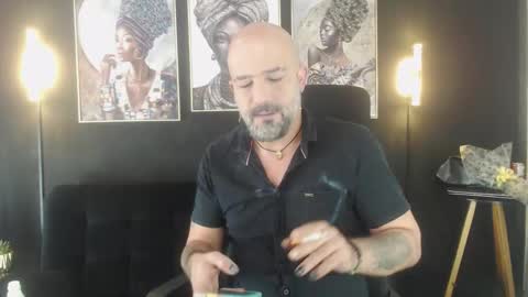 Alex Saints online show from November 16, 2025, 4:23 pm