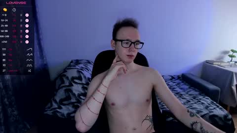 alex_silent online show from February 11, 2025, 1:51 pm