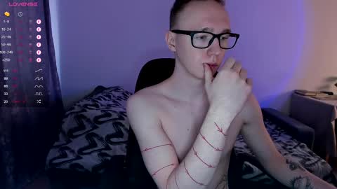 alex_silent online show from March 7, 2025, 1:07 pm