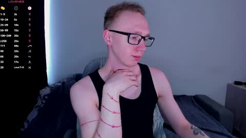 Snapshot of alex_silent chatting on April 27, 2026, 6:44 am alex_silent online show from April 27, 2026, 6:44 am