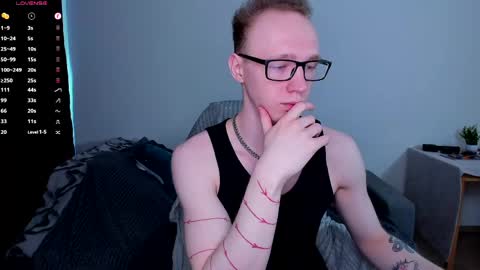 Snapshot of alex_silent chatting on May 11, 2026, 12:00 pm alex_silent online show from May 11, 2026, 12:00 pm