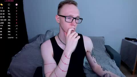 Snapshot of alex_silent chatting on June 4, 2026, 4:24 pm alex_silent online show from June 4, 2026, 4:24 pm