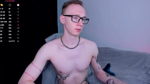 Snapshot of alex_silent chatting on June 5, 2026, 4:24 pm alex_silent online show from June 5, 2026, 4:24 pm