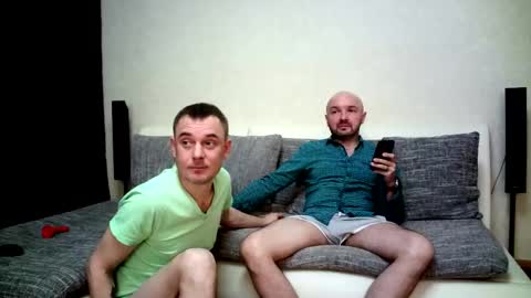 Alex and Tobey online show from November 15, 2025, 5:38 am