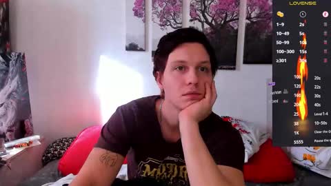 Snapshot of alex_wandhot chatting on October 28, 2025, 7:56 am Alex WandHot online show from October 28, 2025, 7:56 am