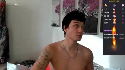 Snapshot of alex_wandhot chatting on October 30, 2025, 8:27 am Alex WandHot online show from October 30, 2025, 8:27 am