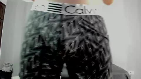 alex_xhunter online show from April 17, 2026, 8:56 pm