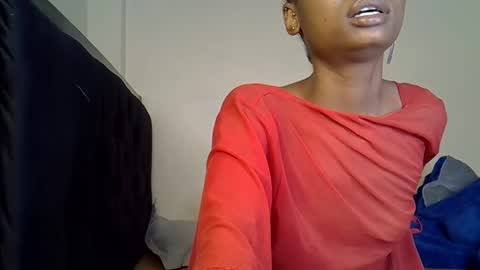 Snapshot of alexa_foxxie chatting on December 26, 2024, 4:47 pm Alexa online show from December 26, 2024, 4:47 pm