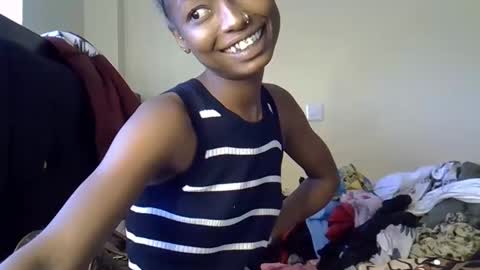 Snapshot of alexa_foxxie chatting on December 28, 2024, 1:17 pm Alexa online show from December 28, 2024, 1:17 pm