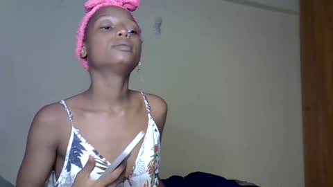 Snapshot of alexa_foxxie chatting on December 28, 2024, 7:22 pm Alexa online show from December 28, 2024, 7:22 pm