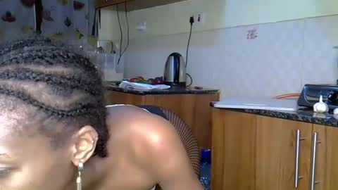 Snapshot of alexa_foxxie chatting on January 1, 2025, 7:10 pm Alexa online show from January 1, 2025, 7:10 pm