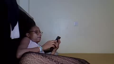 Snapshot of alexa_foxxie chatting on January 2, 2025, 9:39 pm Alexa online show from January 2, 2025, 9:39 pm