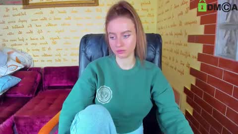 Snapshot of alexa_glory chatting on December 4, 2025, 3:10 pm Alexa online show from December 4, 2025, 3:10 pm