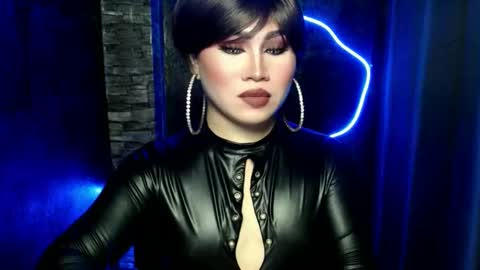 alexa_hansung online show from September 28, 2025, 8:09 am