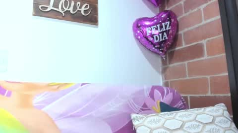 Snapshot of alexa_latina chatting on January 17, 2025, 8:55 pm alexa latina online show from January 17, 2025, 8:55 pm