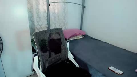 Snapshot of alexa_louise chatting on January 6, 2025, 4:47 am ALEXA    -    DONT FORGET TO FOLLOW AND RATE ME THUMBS UP online show from January 6, 2025, 4:47 am