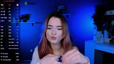 alexa_night_ online show from October 8, 2025, 5:43 pm