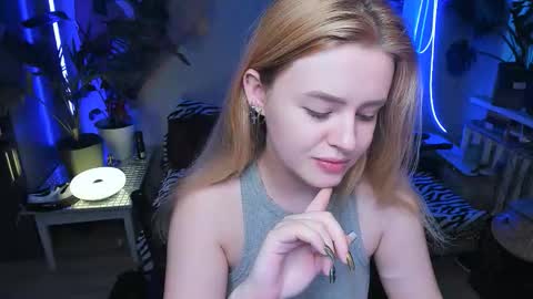 alexa_pirs online show from December 1, 2025, 12:32 pm