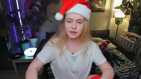 alexa_pirs online show from December 15, 2025, 3:16 pm