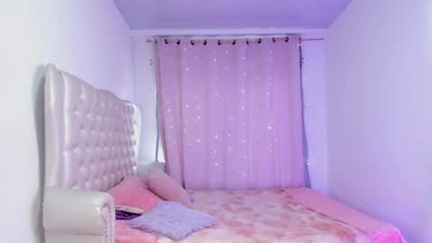   online show from September 30, 2025, 3:28 pm