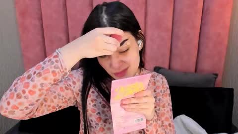 Alexa Thaylor online show from November 11, 2025, 3:01 pm