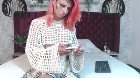 alexa_vandercloude online show from January 19, 2025, 4:25 pm