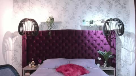 alexa_vandercloude online show from February 12, 2025, 3:38 pm