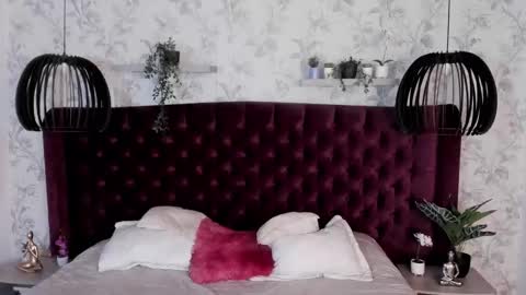 alexa_vandercloude online show from February 14, 2025, 9:32 pm
