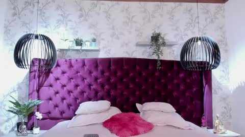 alexa_vandercloude online show from February 17, 2025, 6:48 pm
