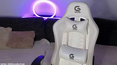 Snapshot of alexaaimee chatting on March 2, 2026, 3:41 am Alexa online show from March 2, 2026, 3:41 am