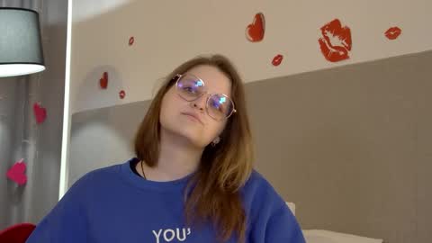 AlexaAvery online show from May 19, 2026, 6:09 am