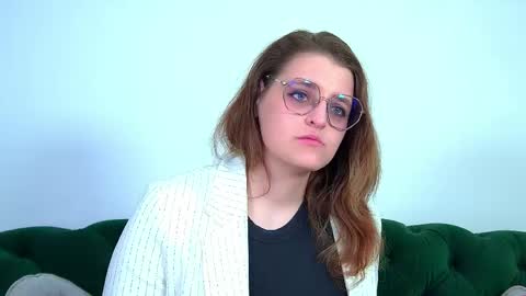 AlexaAvery online show from May 29, 2026, 6:44 am