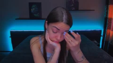 angel online show from March 3, 2025, 6:48 am