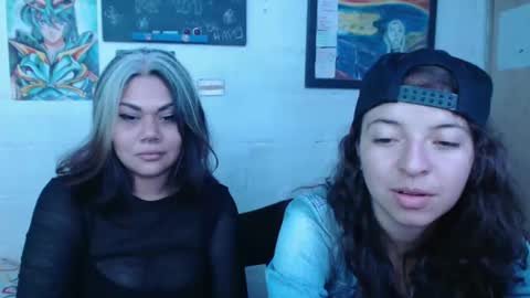 Alexa Blu3 online show from January 1, 2025, 6:05 am