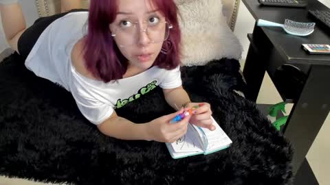 Snapshot of alexafoxy18 chatting on January 25, 2025, 4:45 am ALEXA online show from January 25, 2025, 4:45 am
