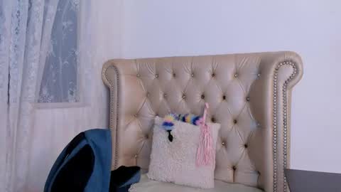 Snapshot of alexafoxy18 chatting on September 16, 2025, 6:25 am ALEXA online show from September 16, 2025, 6:25 am