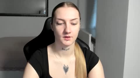 Alexa online show from November 14, 2025, 11:42 am