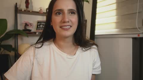 alexajhonsonof online show from December 5, 2024, 7:06 pm